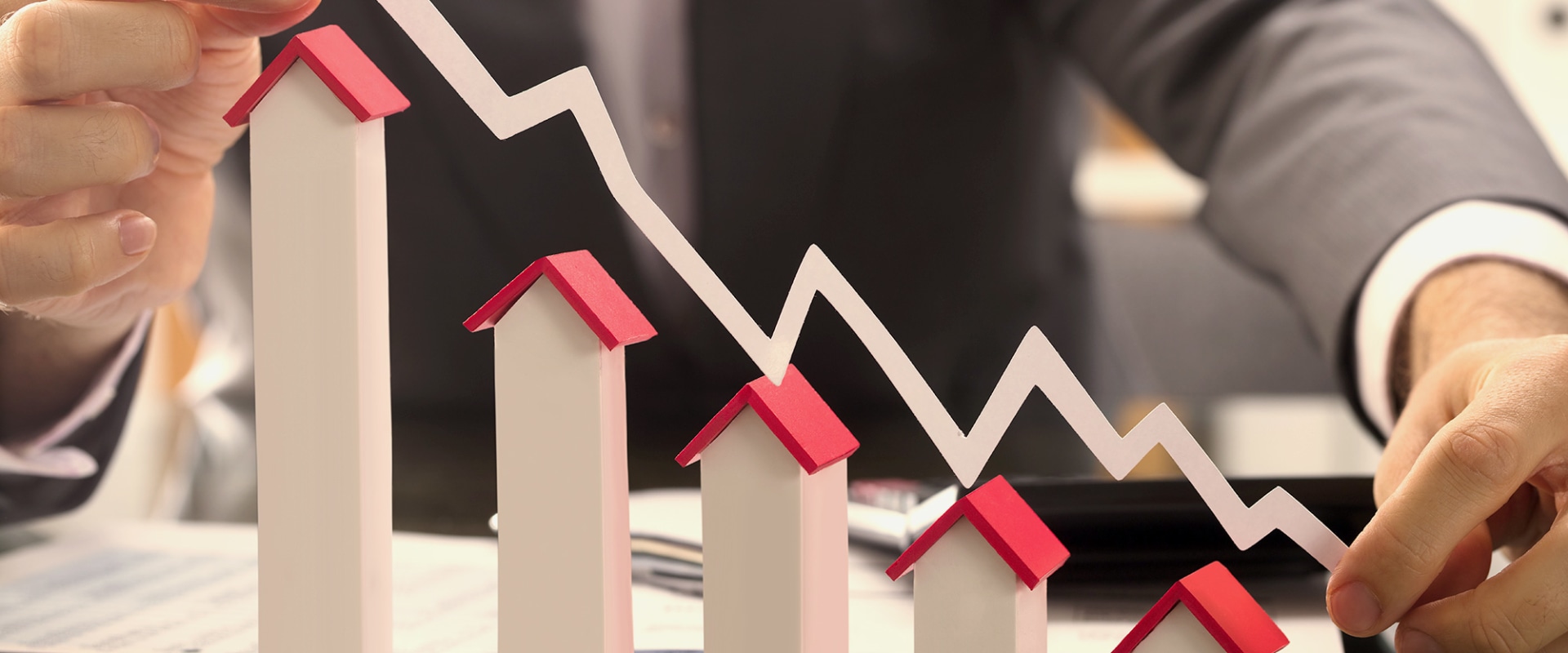 Choosing the Right Real Estate Market Forecasting Tool